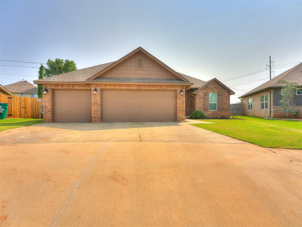 Property Photo:  13101 Rock Meadows Circle  OK 73142 