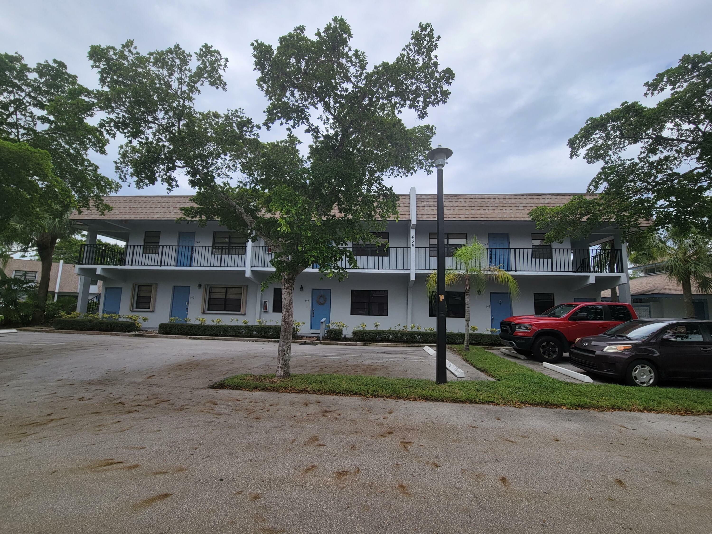 Property Photo: 435 Canal Pointe S 1420 FL 33444