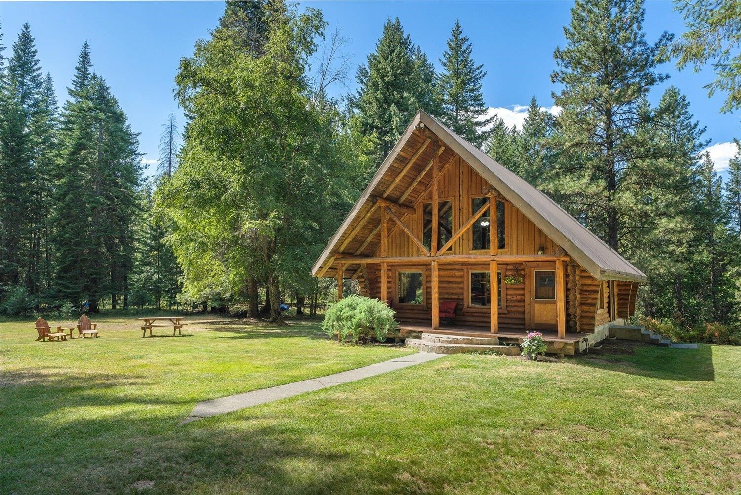 Property Photo: 20622 N Mt Carlton Rd WA 99021