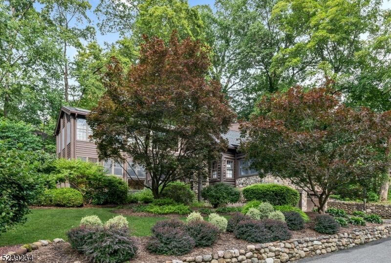 Property Photo:  5 Beech Ter  NJ 07470 