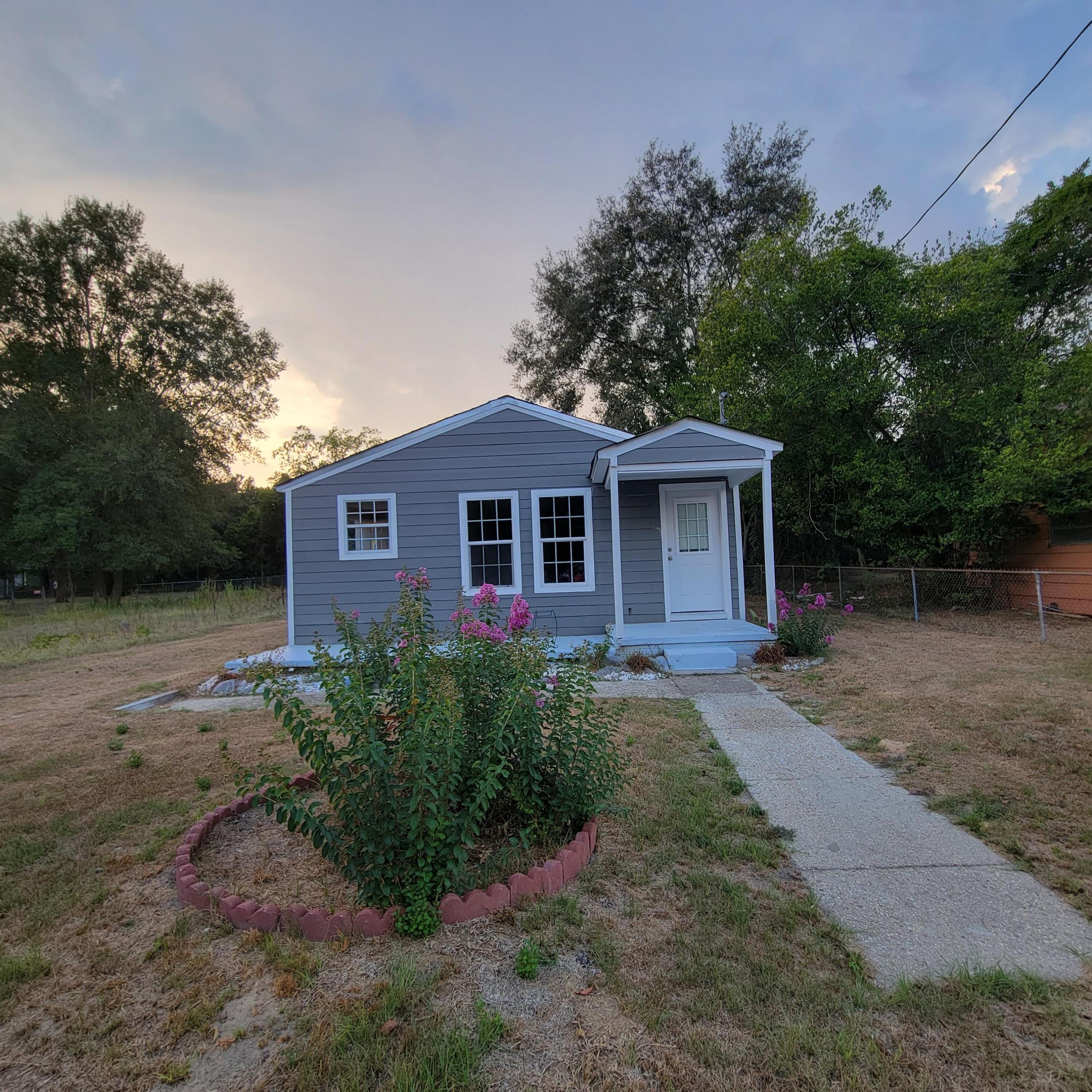 Property Photo: 403 Klondyke St. MS 39401