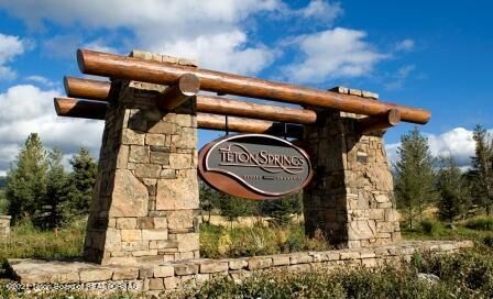 Property Photo:  10 Blackfoot Trail  ID 83455 