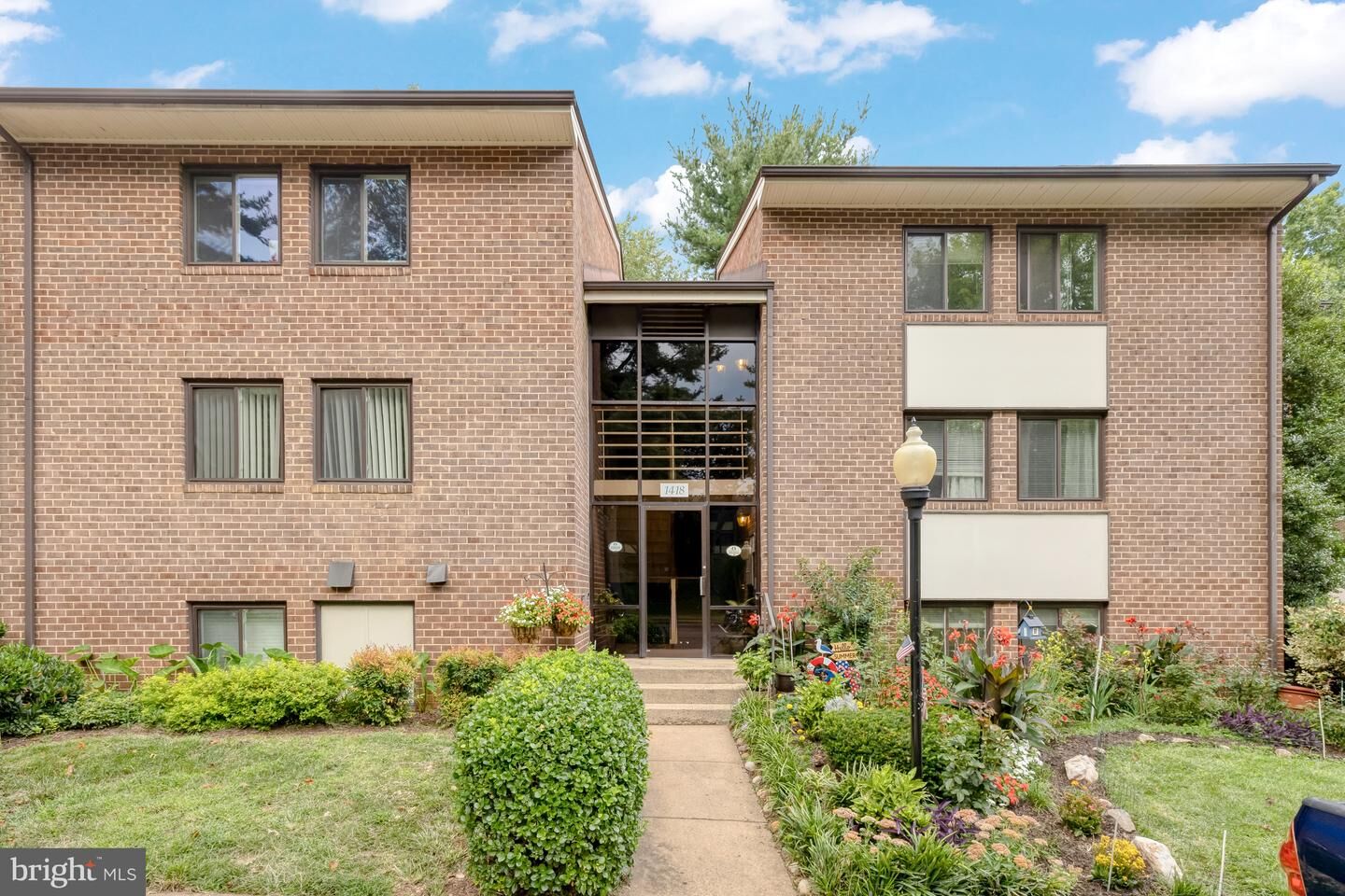 Property Photo:  1418 Northgate Square 11B  VA 20190 