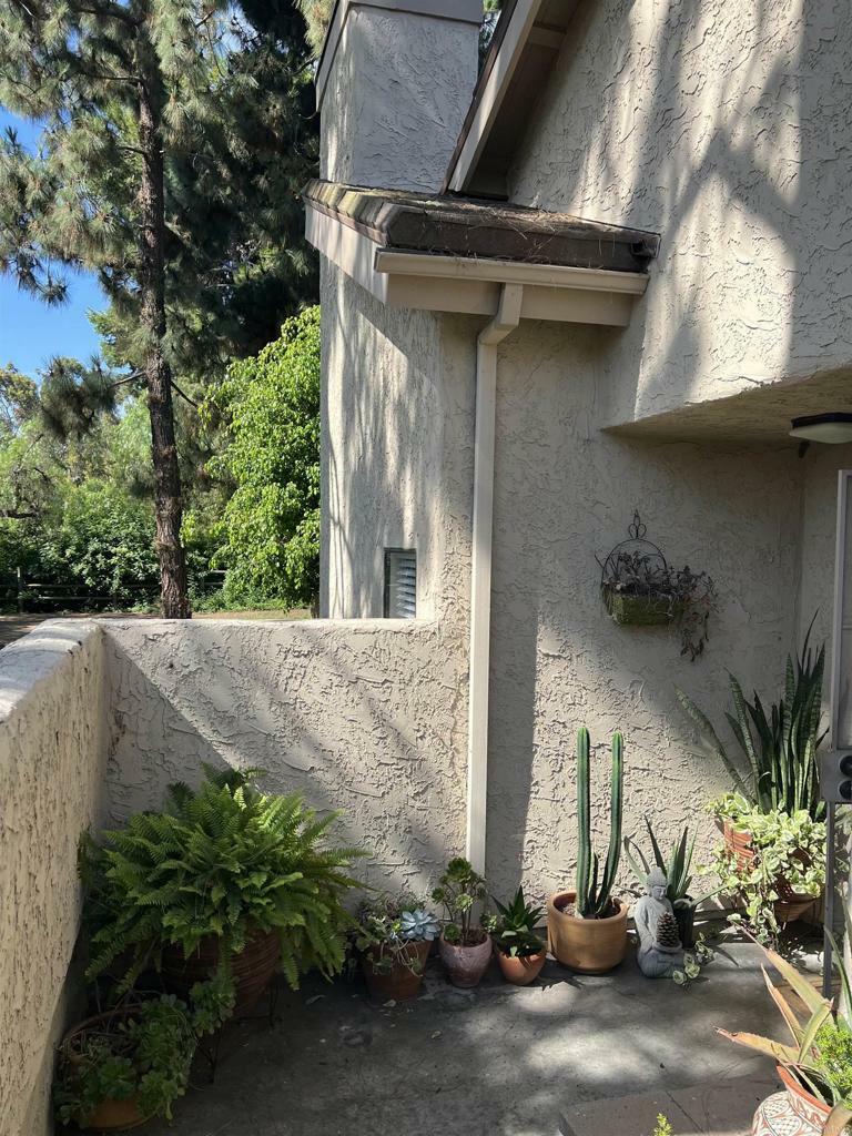 Property Photo:  820 Cardamom  Ct  CA 91910 