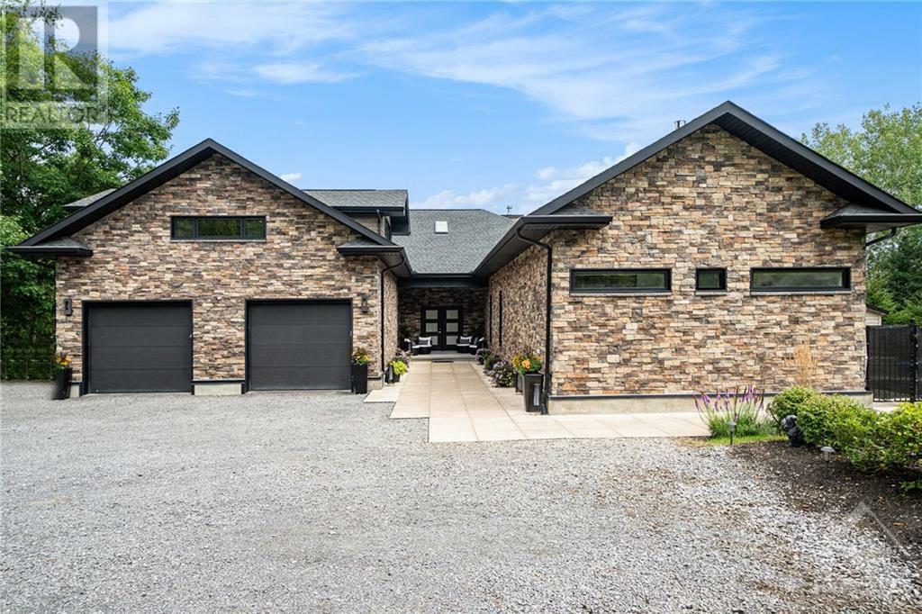 19 Neely Street  Ottawa ON K0A1T0 photo