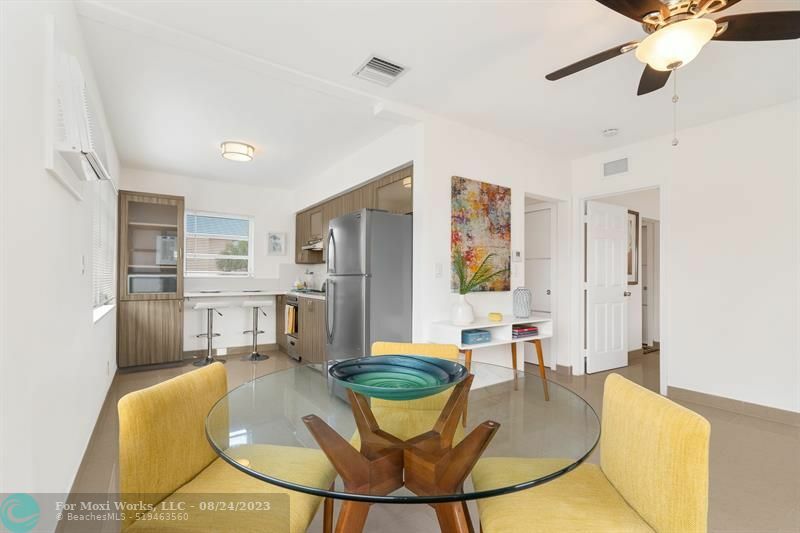Property Photo: 620 NE 2nd Ct 103 FL 33009