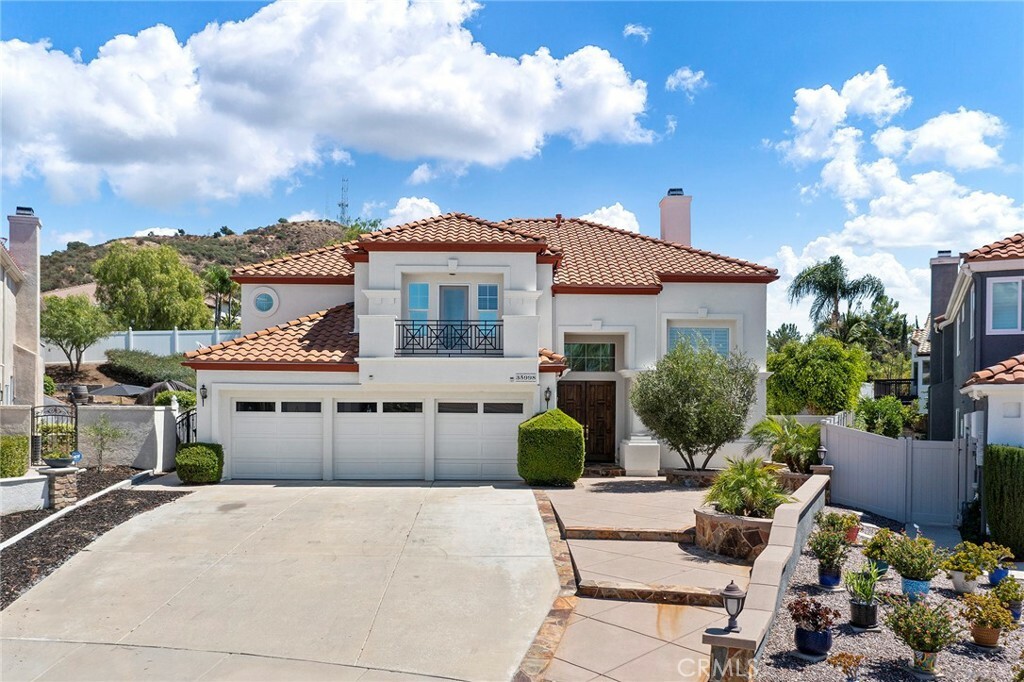 Property Photo: 35998 Cortona Court CA 92562
