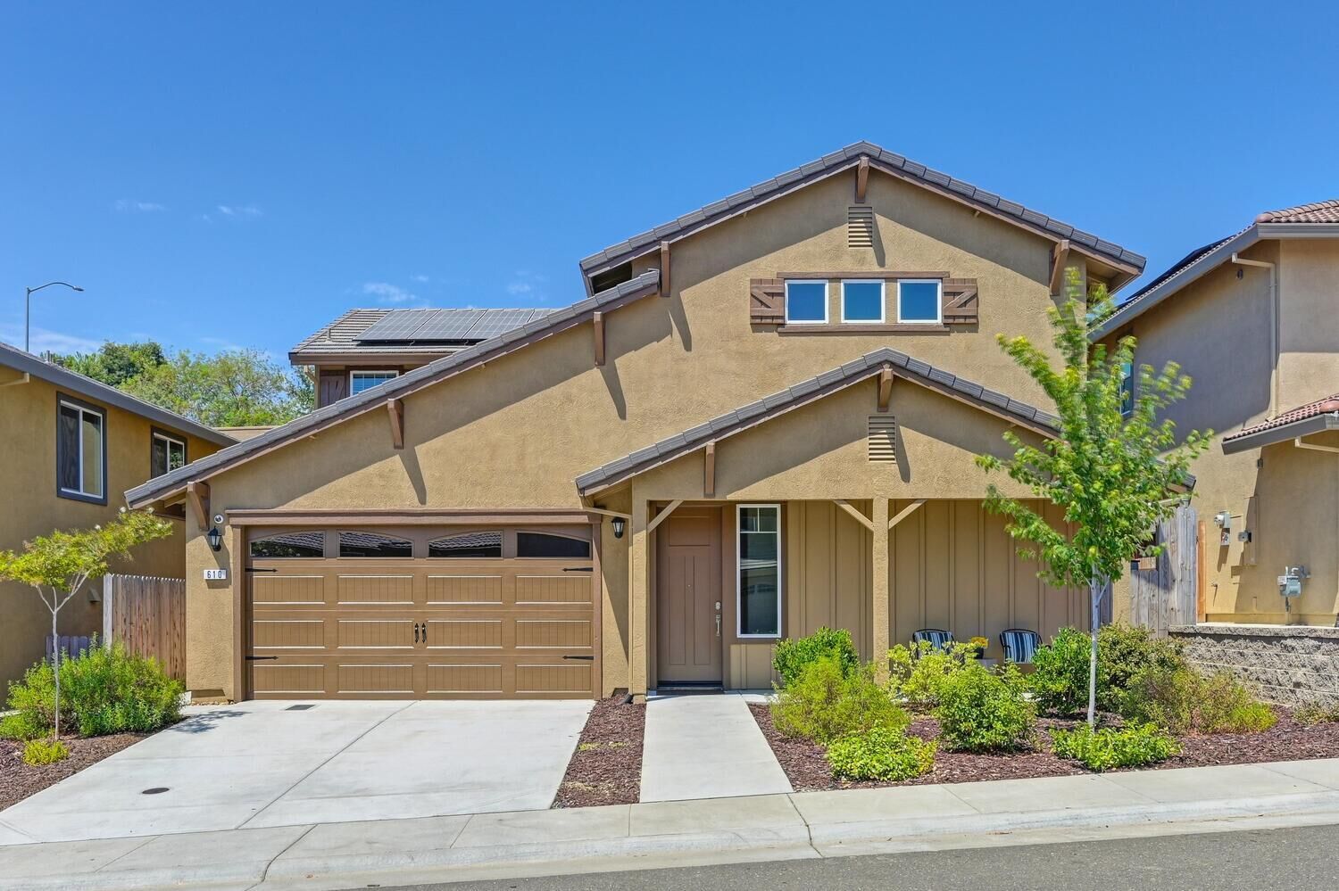 Property Photo: 610 Willow Ridge Court CA 95630
