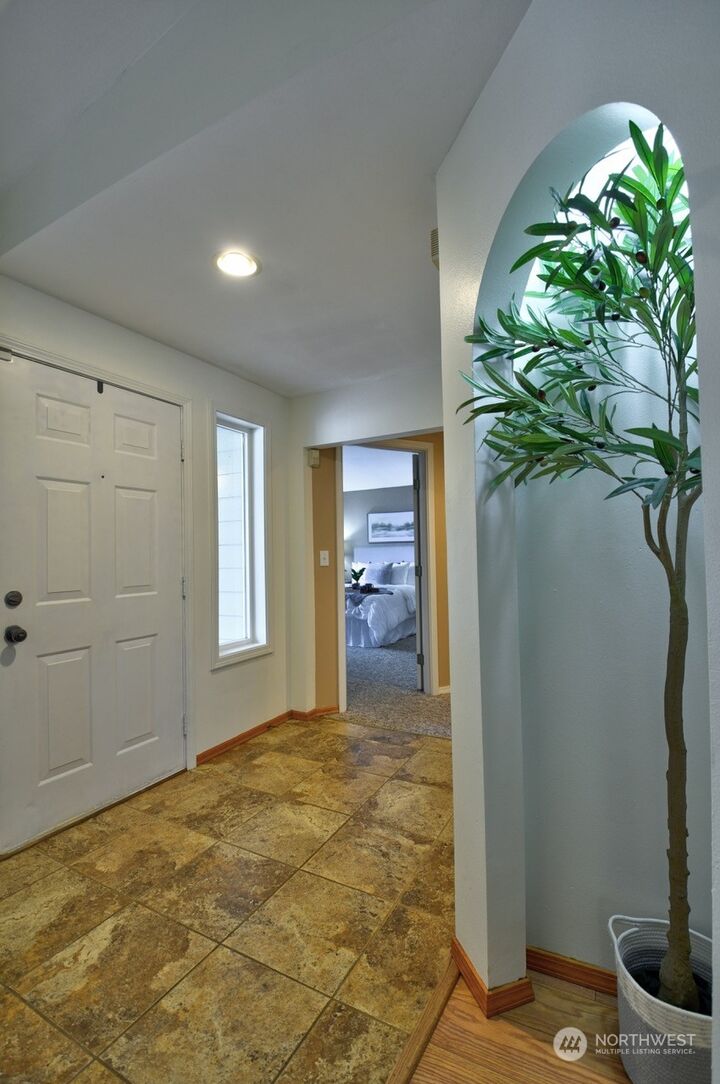 Property Photo:  190 E Road Of Tralee  WA 98584 
