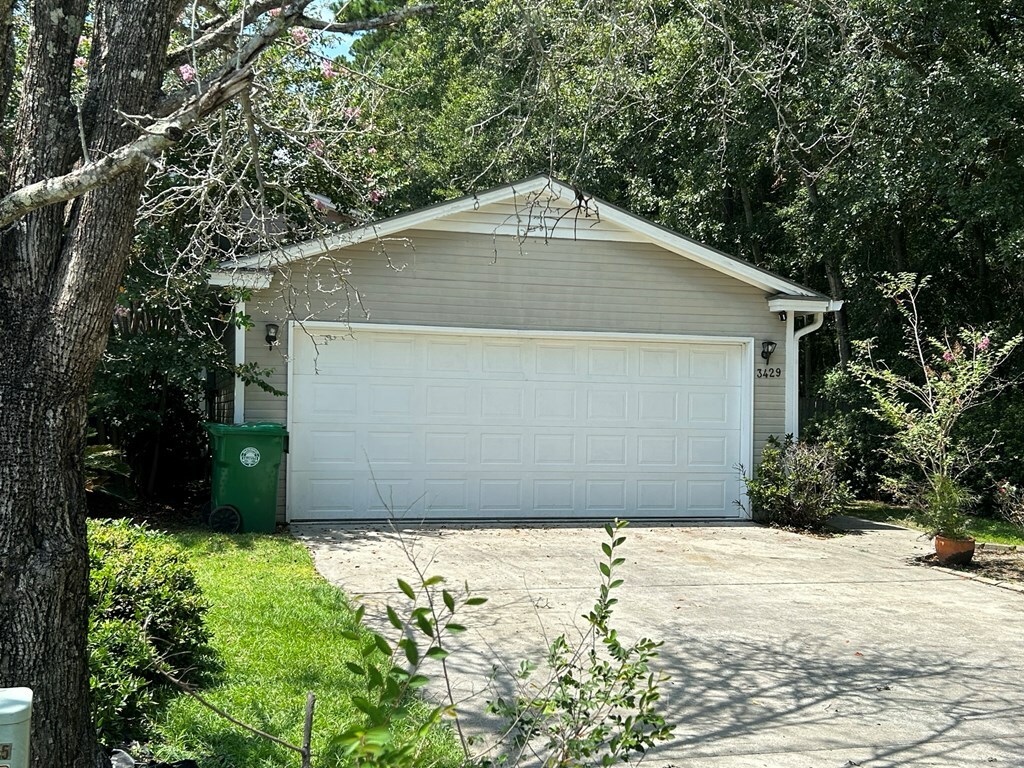 Property Photo:  3429 Sussex Drive  GA 31605 