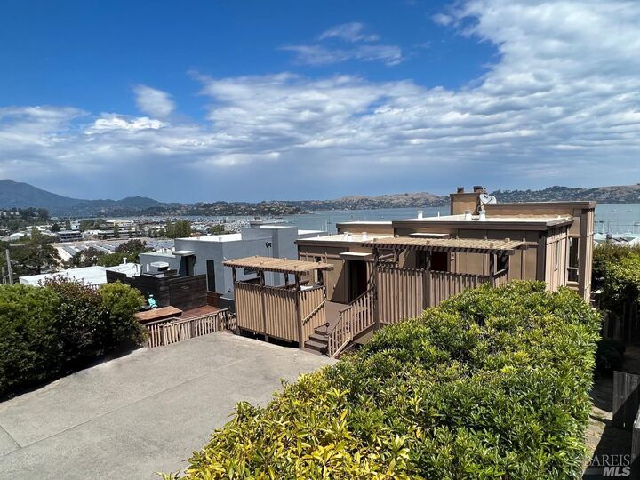 16 A Marie Street  Sausalito CA 94965 photo