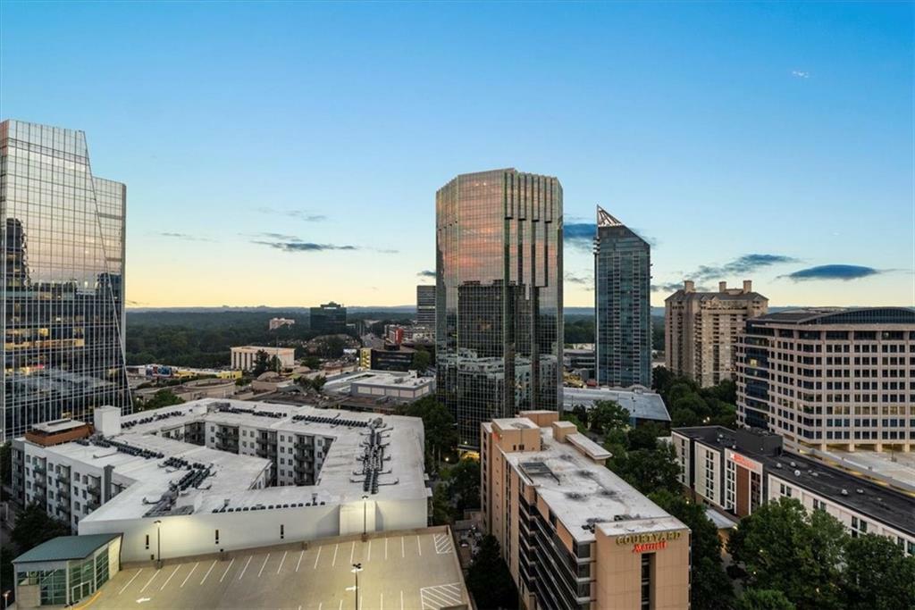 Property Photo: 3324 Peachtree Road NE 1719 GA 30326