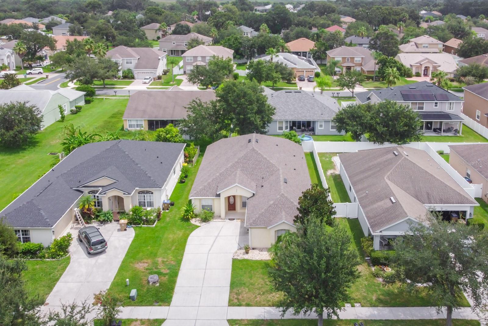 Property Photo:  2326 Meadow Oak Circle  FL 34746 