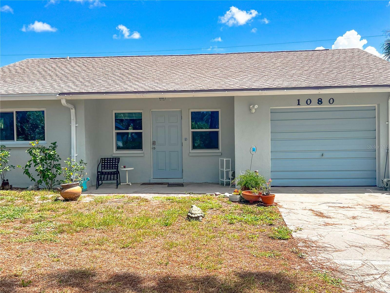 Property Photo: 1080 Euclid Road FL 34293