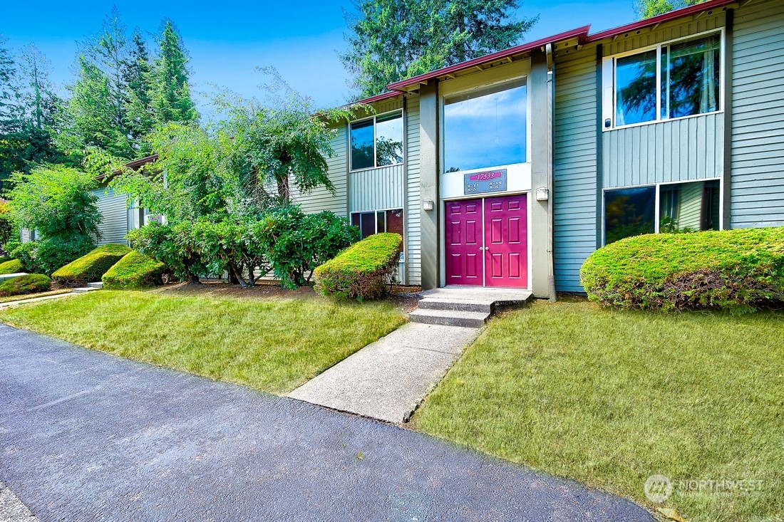 Property Photo:  17533 151st Avenue SE 8 11  WA 98058 