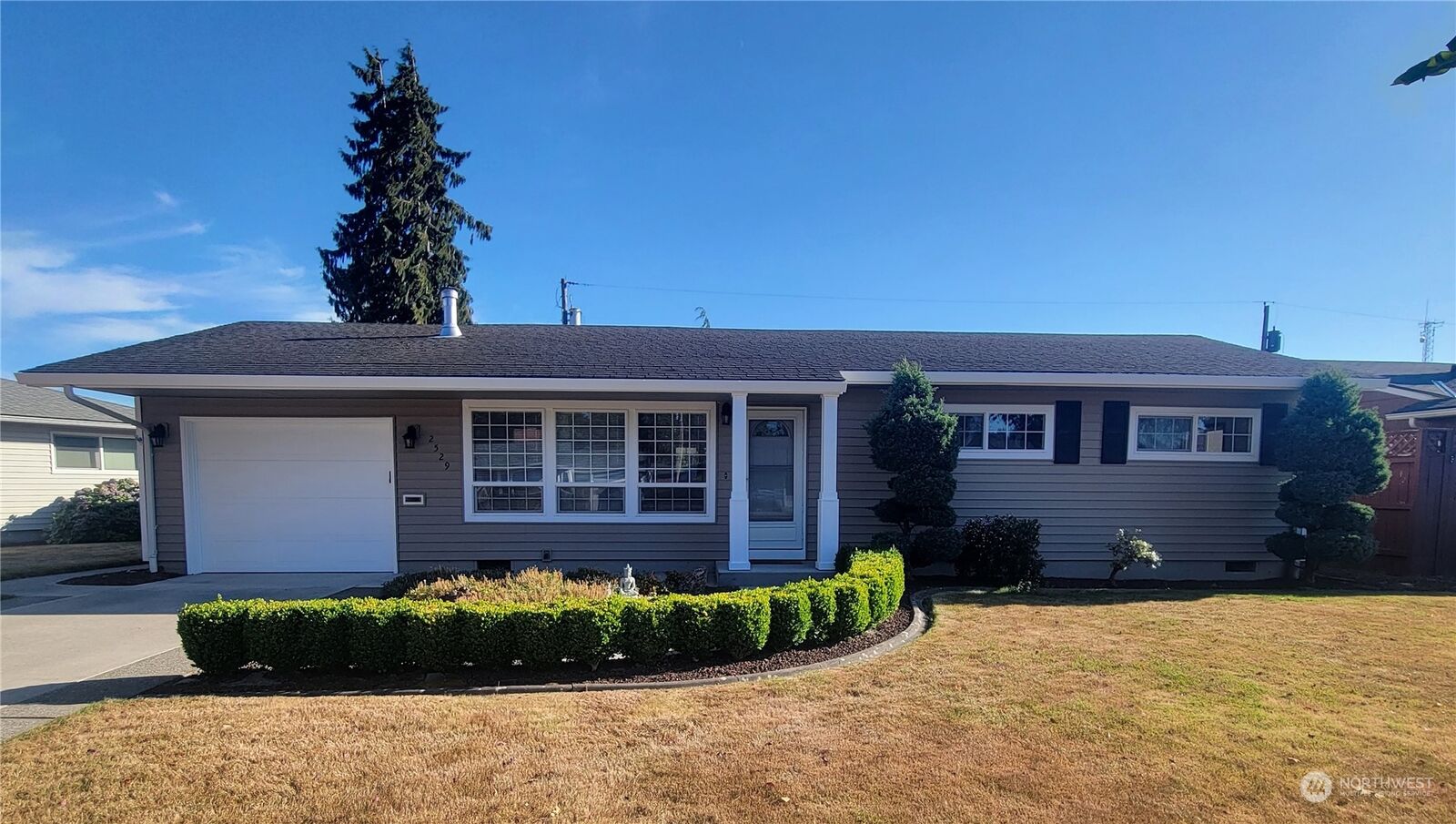 Property Photo:  2529 Taylor Avenue  WA 98632 
