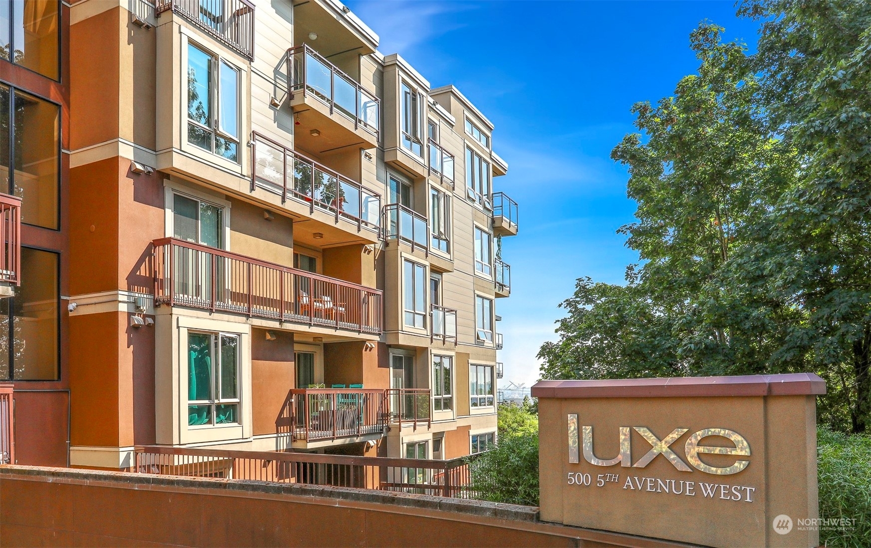 500 5th Avenue W 303  Seattle WA 98119 photo