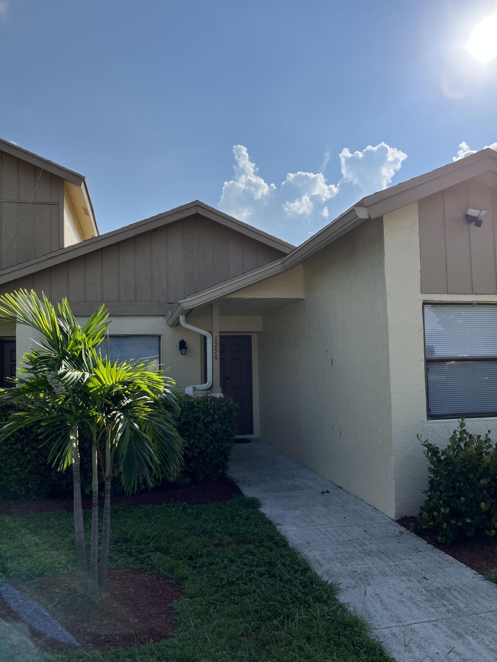 Property Photo:  1296 White Pine Drive  FL 33414 