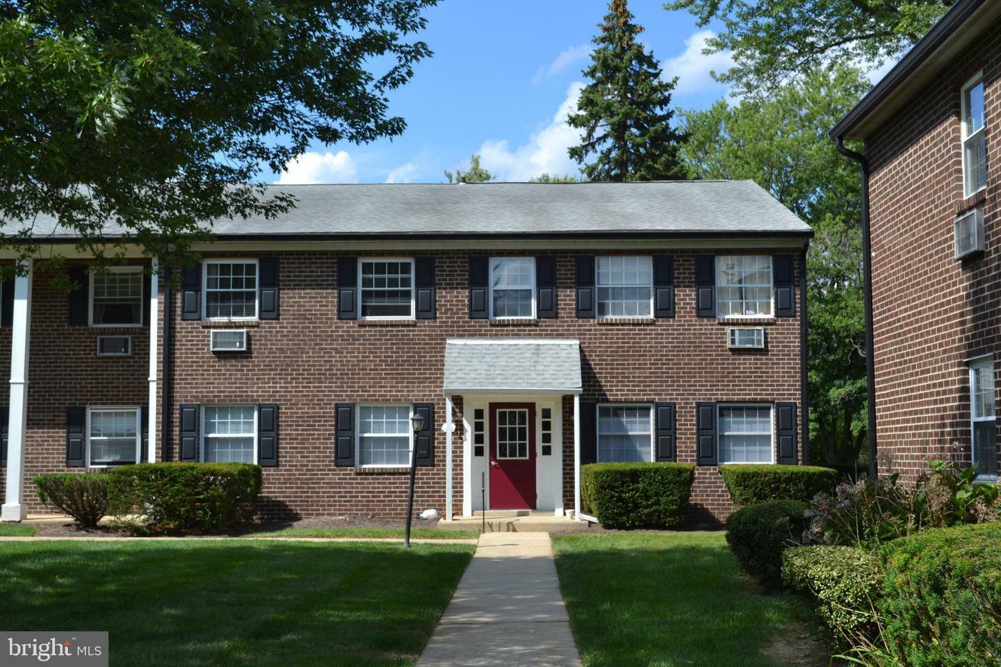 Property Photo: 224 Pennell Road H9 PA 19014