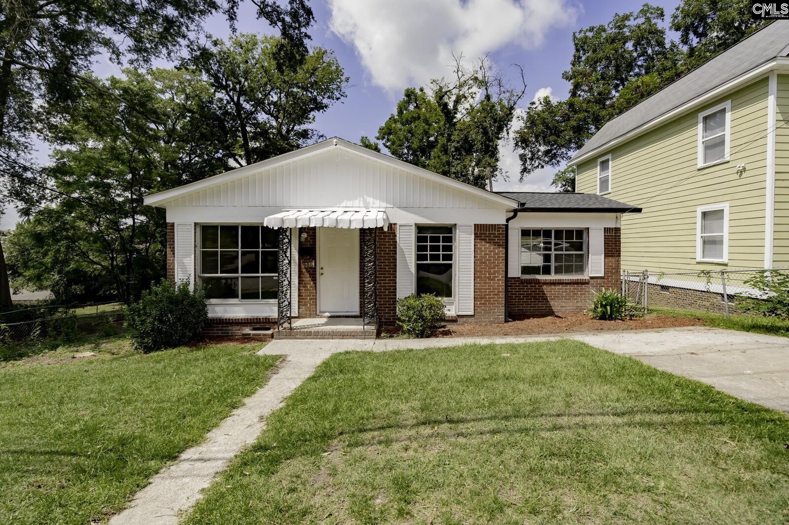 Property Photo: 901 Pine SC 29205