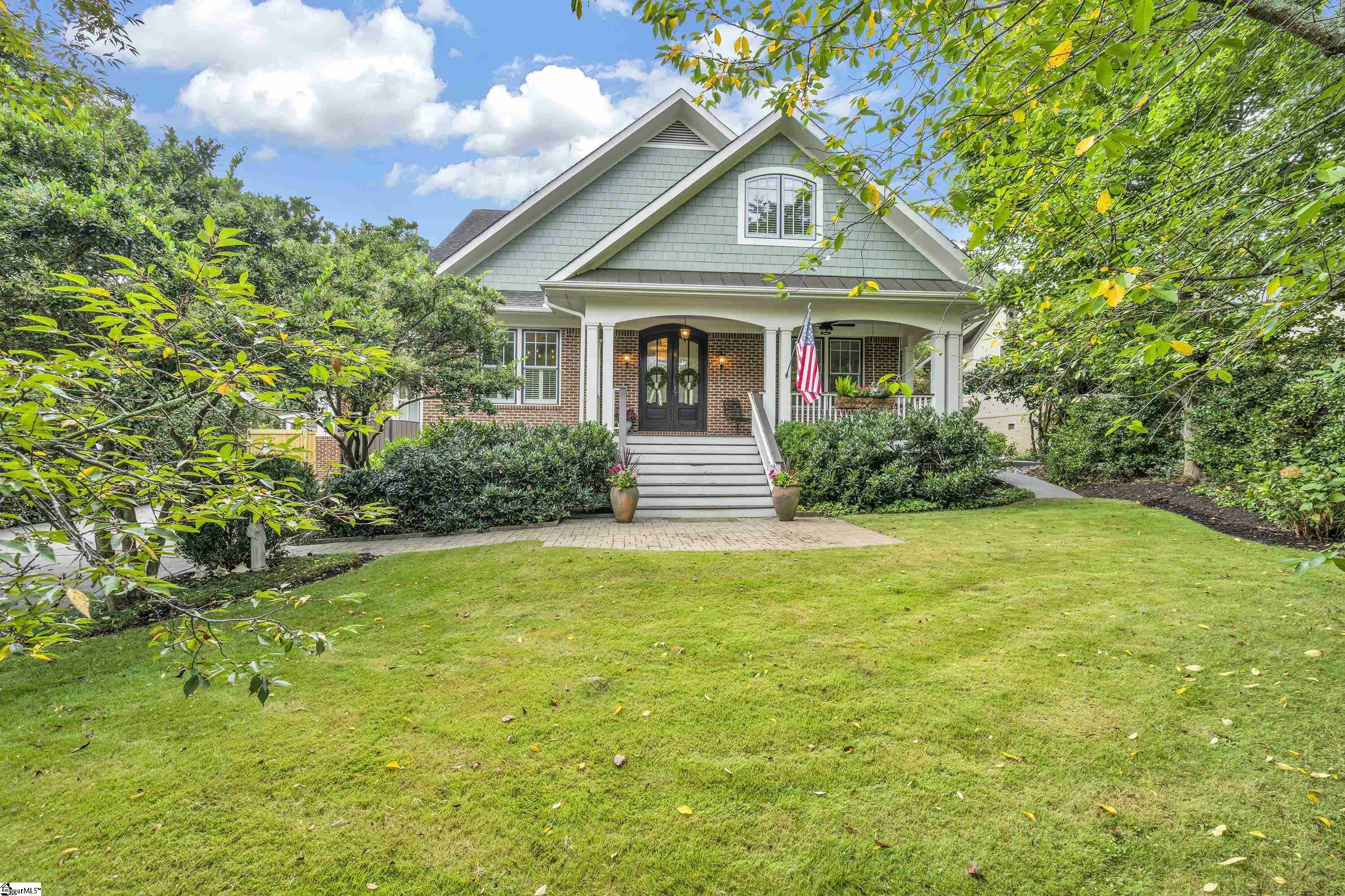 Property Photo:  14 E Montclair Avenue  SC 29609 