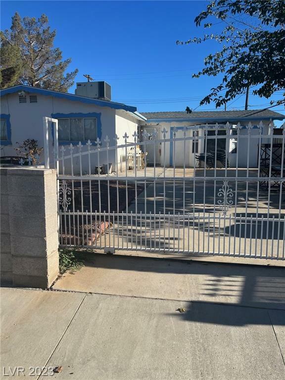 Property Photo:  5201 Doe Avenue  NV 89146 