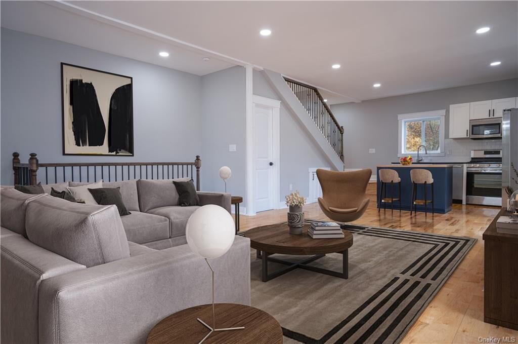 Property Photo:  314 N Midland Avenue 201  NY 10960 