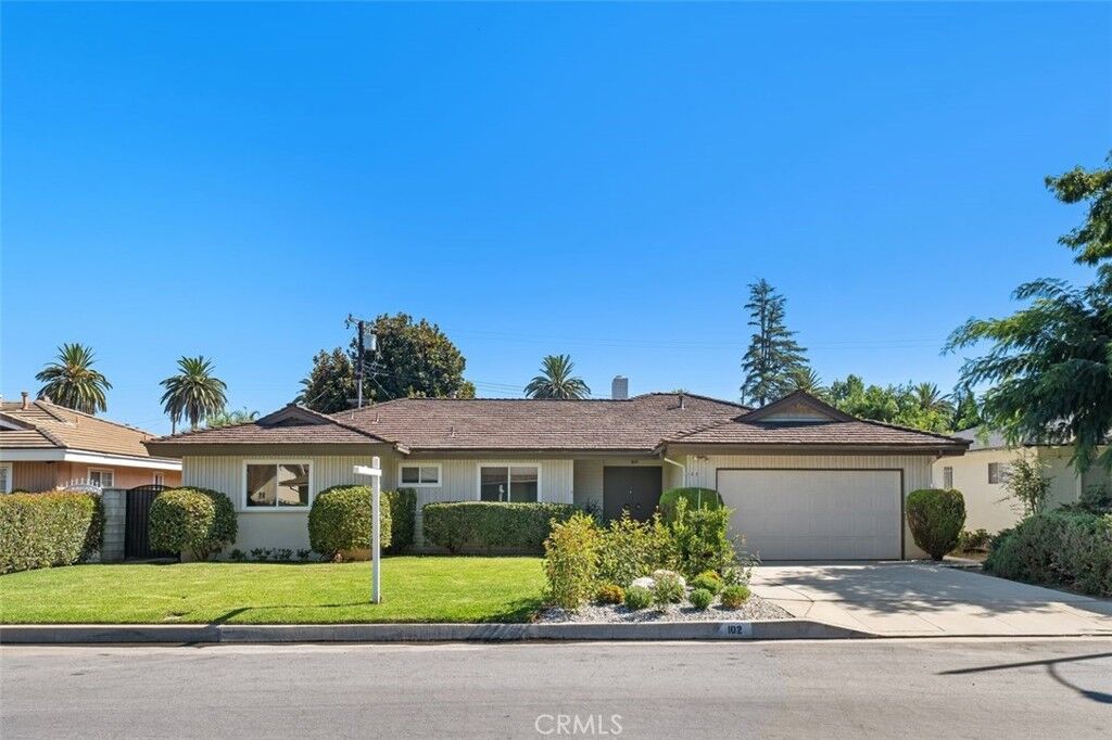 Property Photo:  102 E Arthur Avenue  CA 91006 