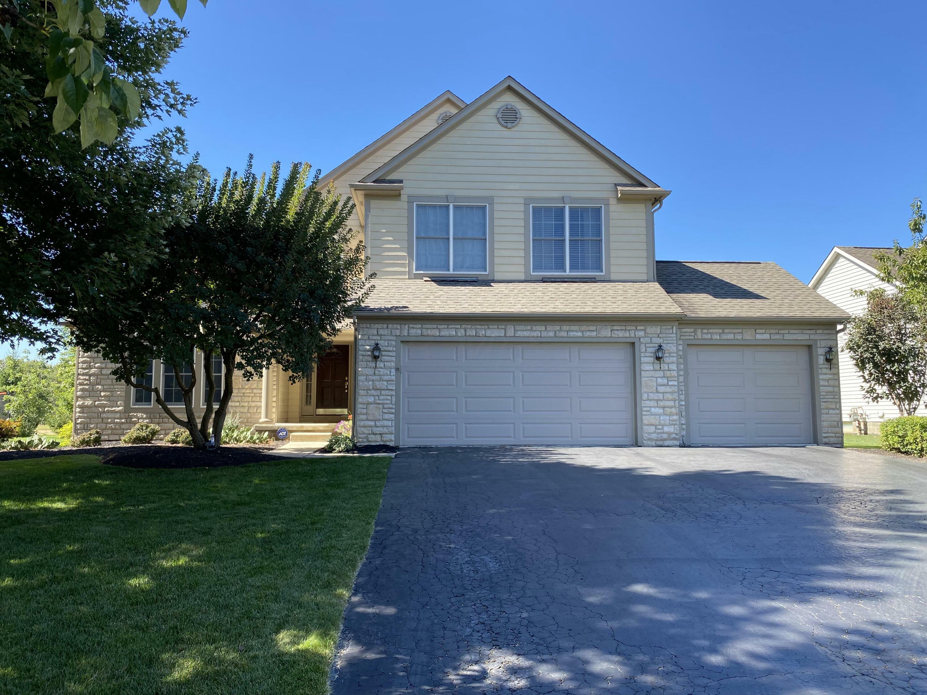 Property Photo: 4595 Hoffman Farms Drive OH 43026