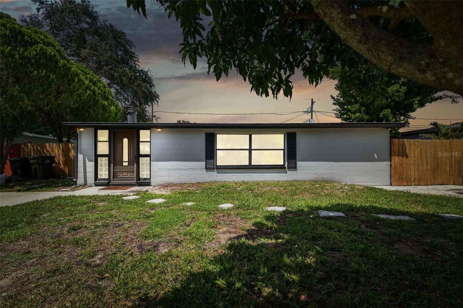 Property Photo: 5467 56th Avenue N FL 33709