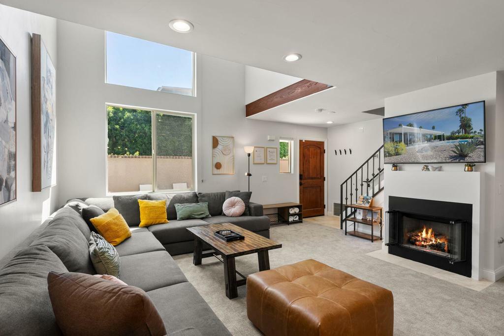 Property Photo: 400 N Avenida Caballeros 15 CA 92262