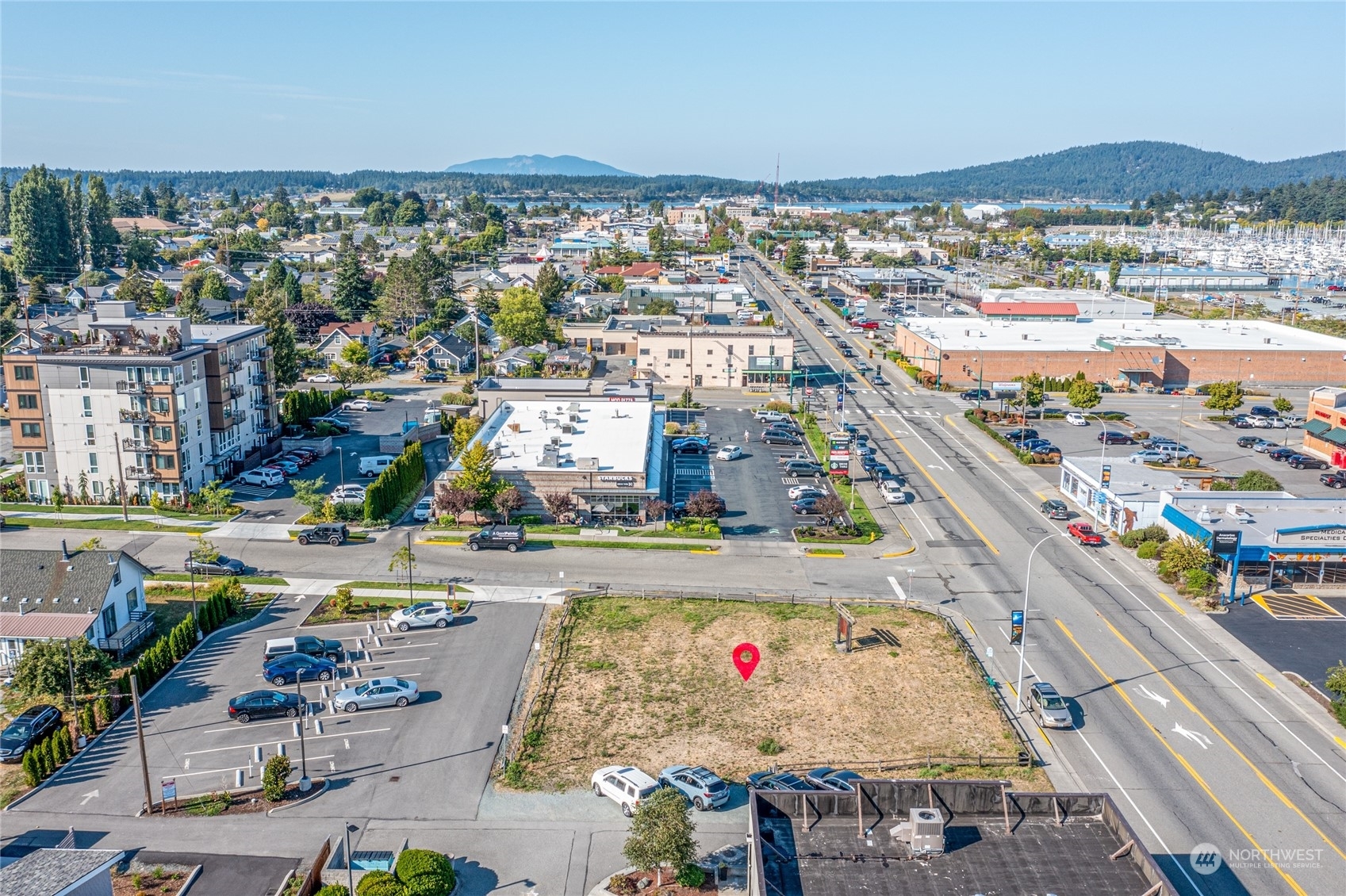 Property Photo:  1808 Commercial Avenue  WA 98221 