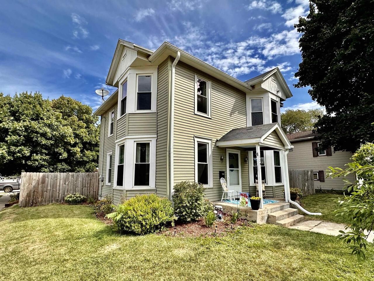 Property Photo:  1301 Sherman Avenue  WI 53545