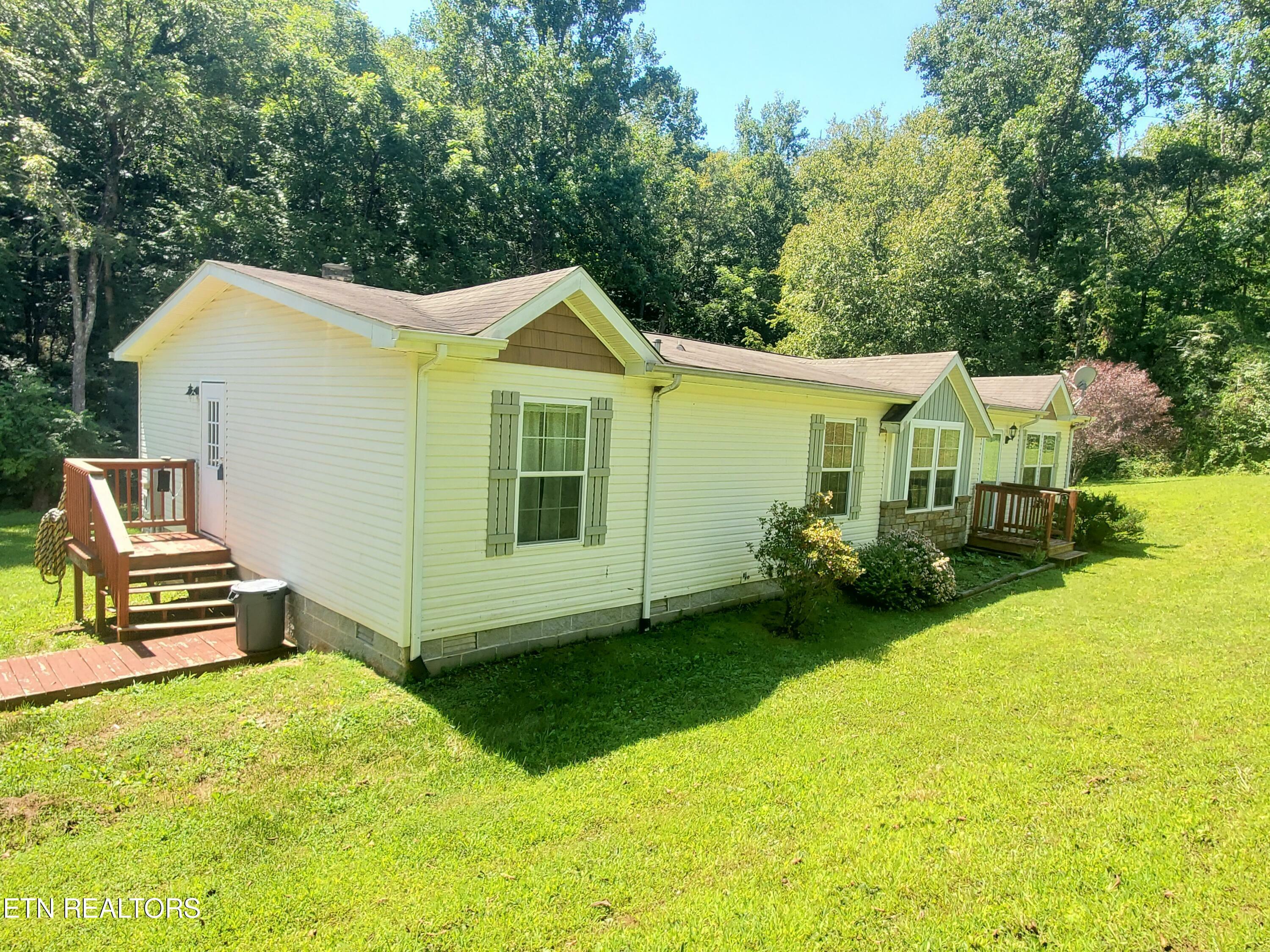 Property Photo: 267 Airport Rd TN 37829