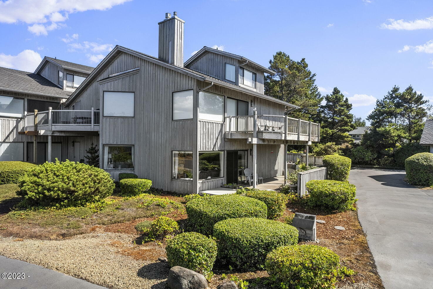 Property Photo:  4175 N Hwy 101 M-4  OR 97341 