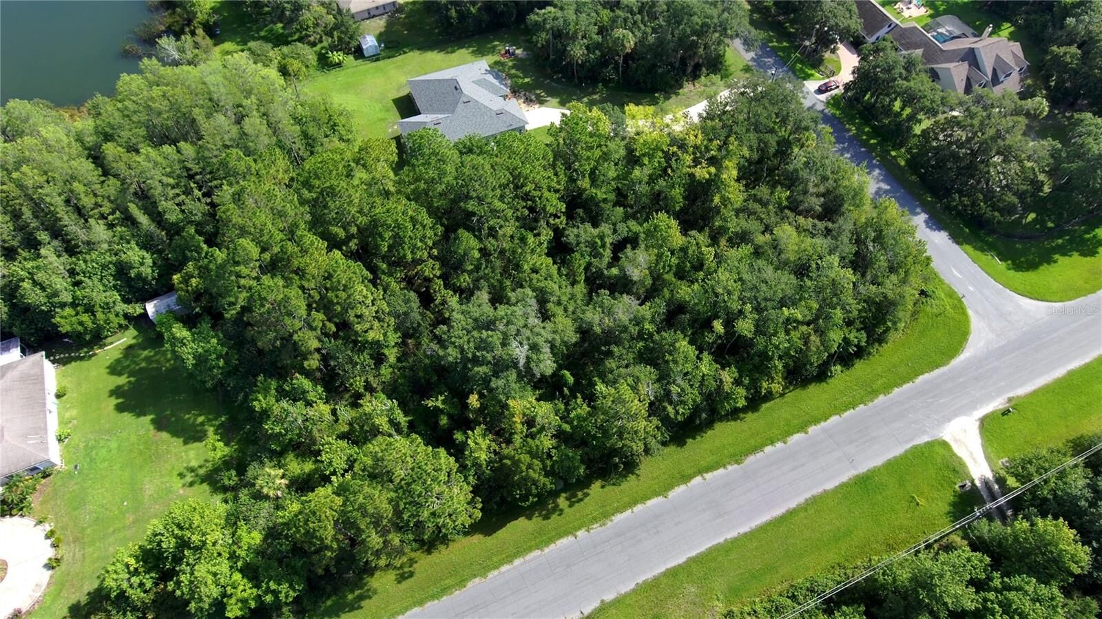Property Photo:  Calvert Avenue  FL 32833 