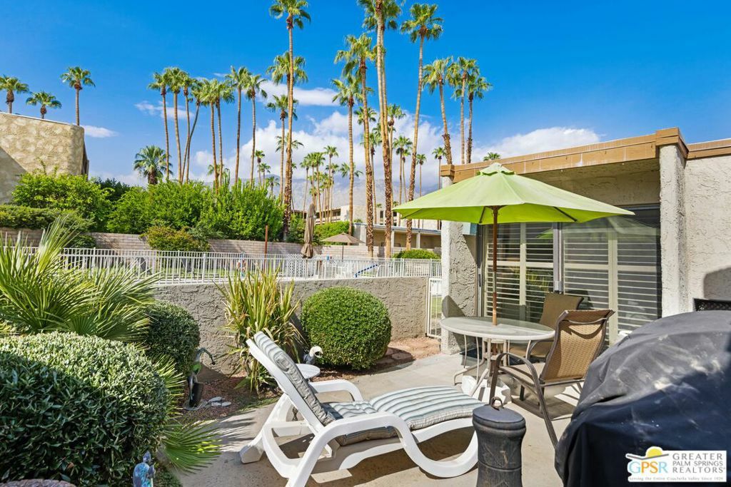 Property Photo: 2455 Via Sonoma D CA 92264
