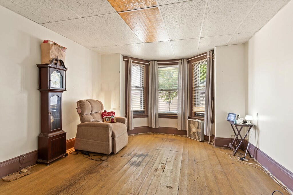 Property Photo: 170 Putnam St MA 02128
