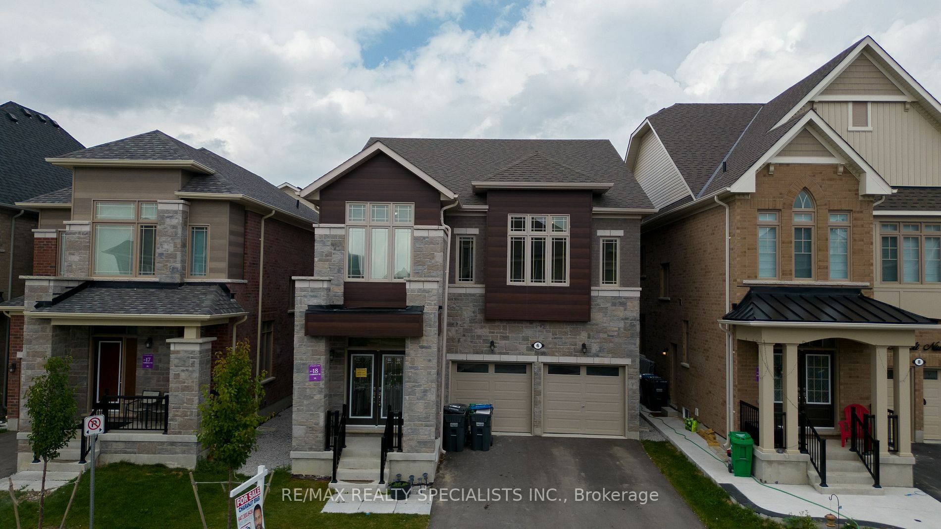 Property Photo:  6 Thornvalley Terr N  ON L7C4H7 