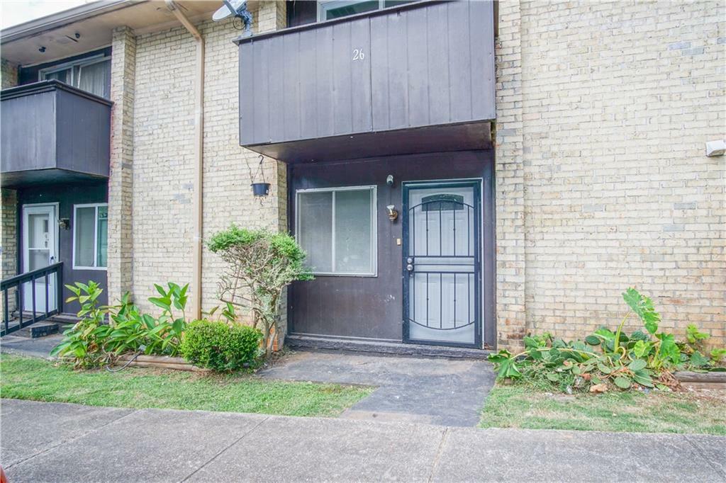Property Photo: 1867 Myrtle Drive SW 26 GA 30311
