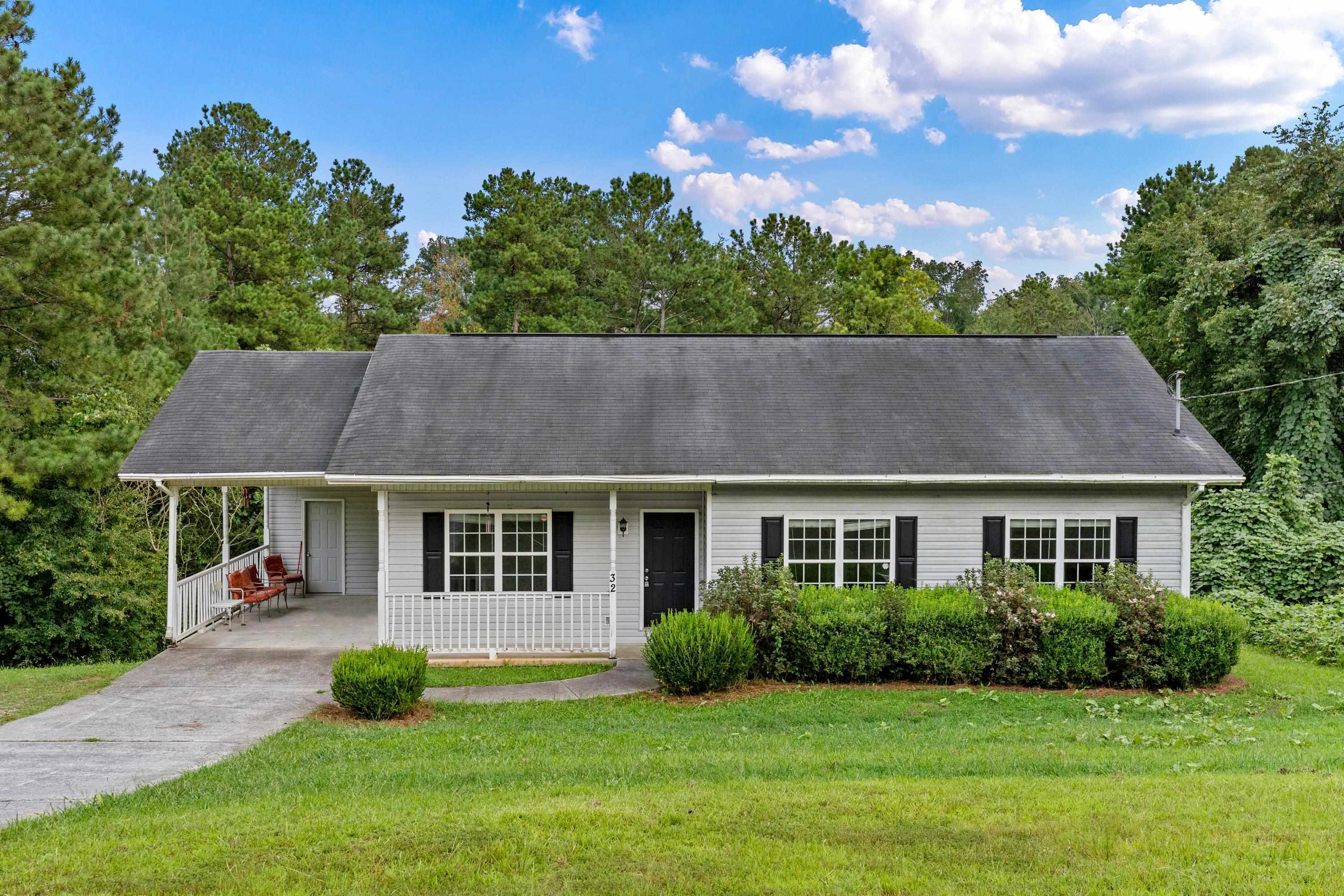 Property Photo:  32 Woodberry Drive  GA 30173 