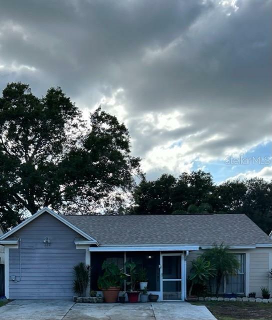 Property Photo: 322 Regal Park Drive FL 33594