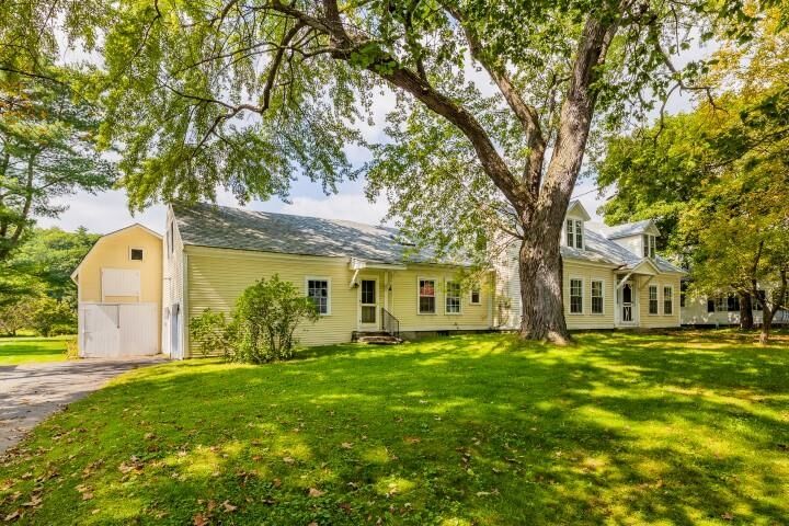 Property Photo: 5252 Main Street VT 05051