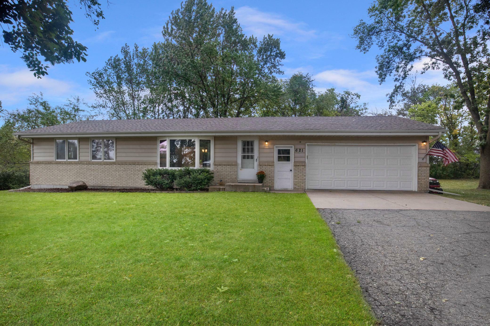 Property Photo: 621 Broadway Street S MN 55352