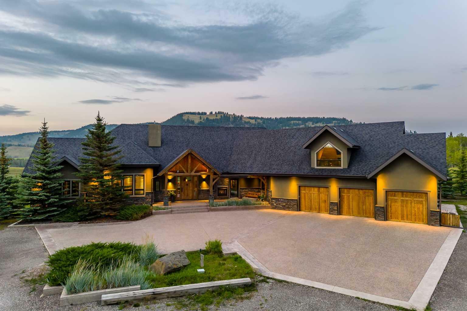 Property Photo: 264390 Forestry Trunk Road AB T4C1B7