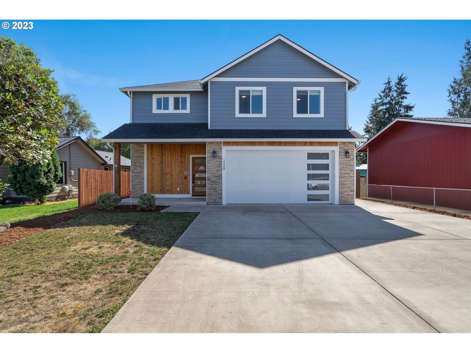 Property Photo: 1228 I St WA 98671
