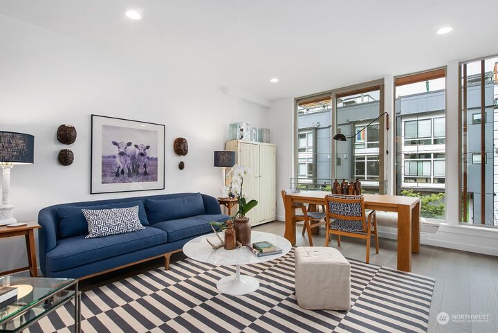 Property Photo:  1817 S State Street  WA 98144 