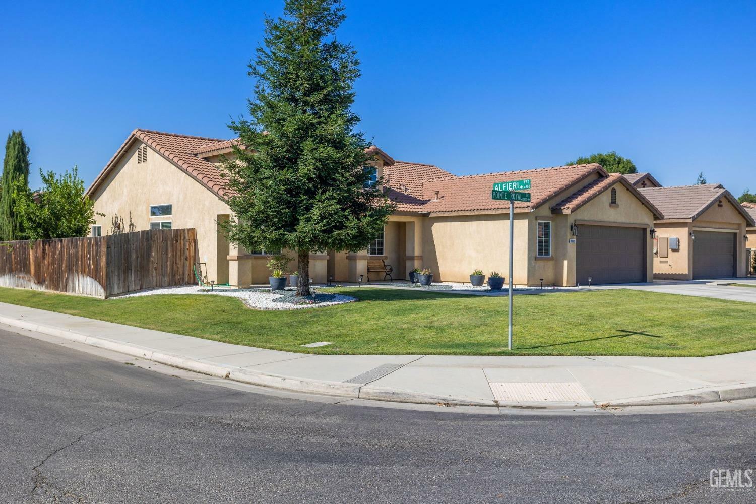 Property Photo: 10803 Pointe Royal Drive CA 93311