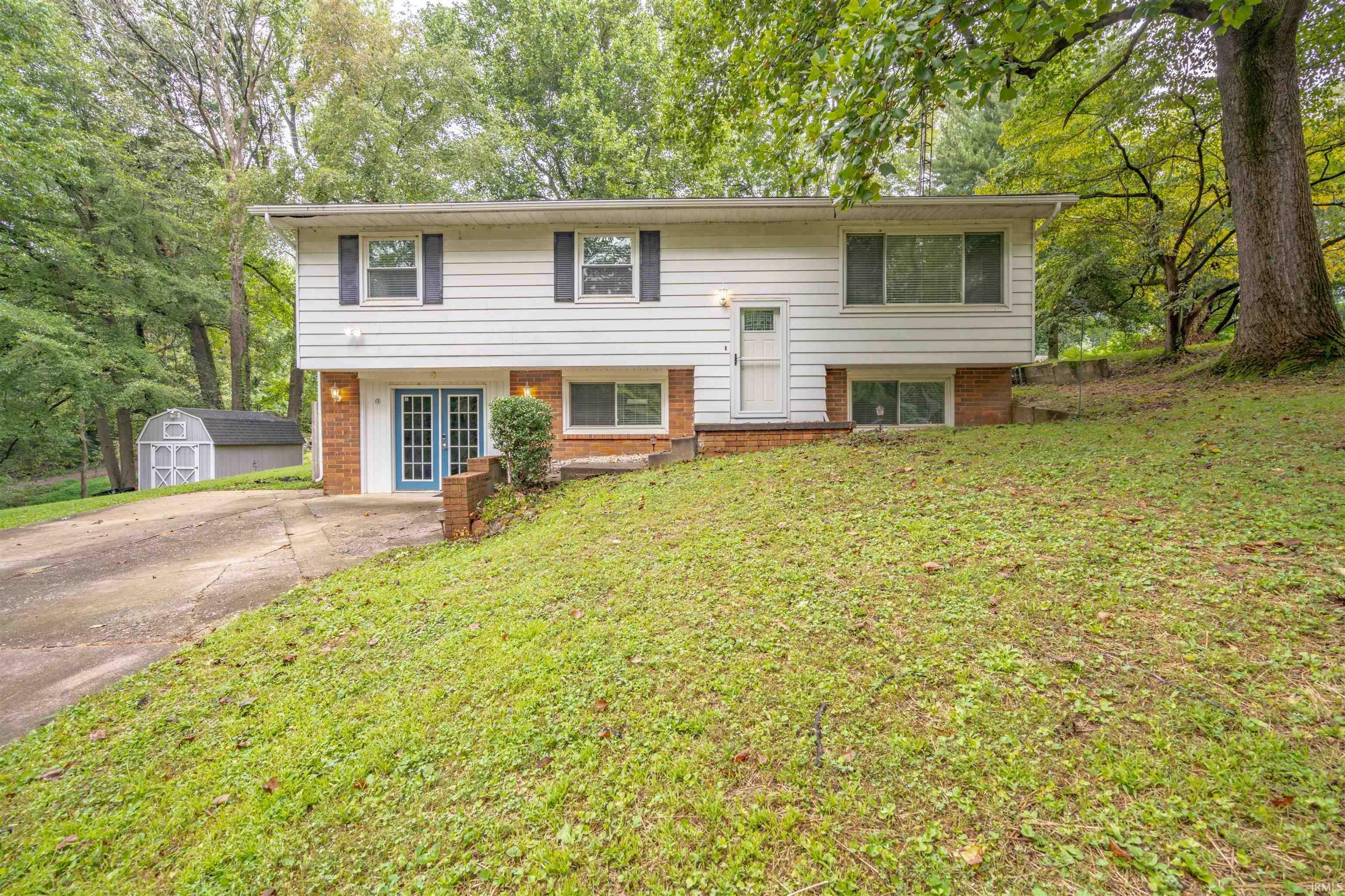Property Photo:  120 E County Road 87 S  IN 47635 