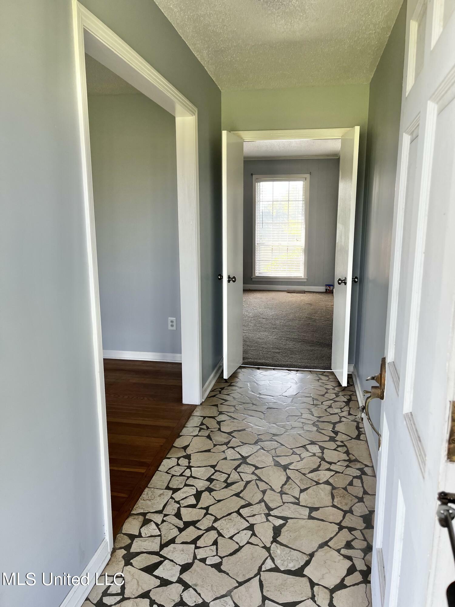 Property Photo: 6165 Highway 161 MS 38680